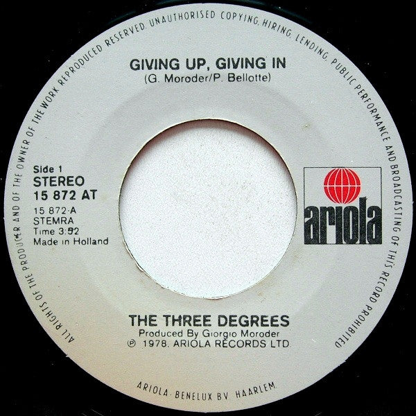 The Three Degrees : Giving Up, Giving In (7", Single)